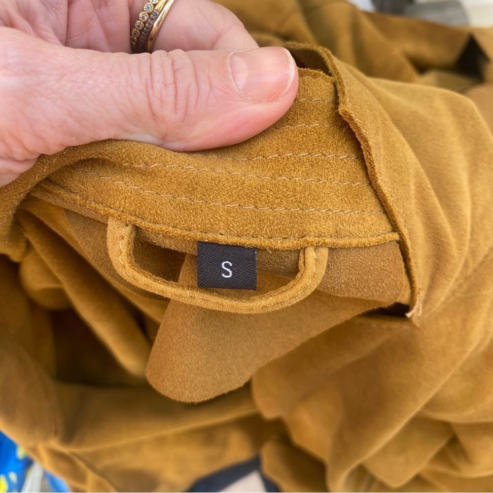 Linea Pelle suede trench camel small 
Size: S - Picture 5 of 16